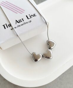 Κολιέ ατσάλινη ασημί αλυσίδα με καρδούλες