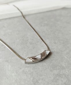 Κολιέ ατσάλινη αλυσίδα και πλακέτα