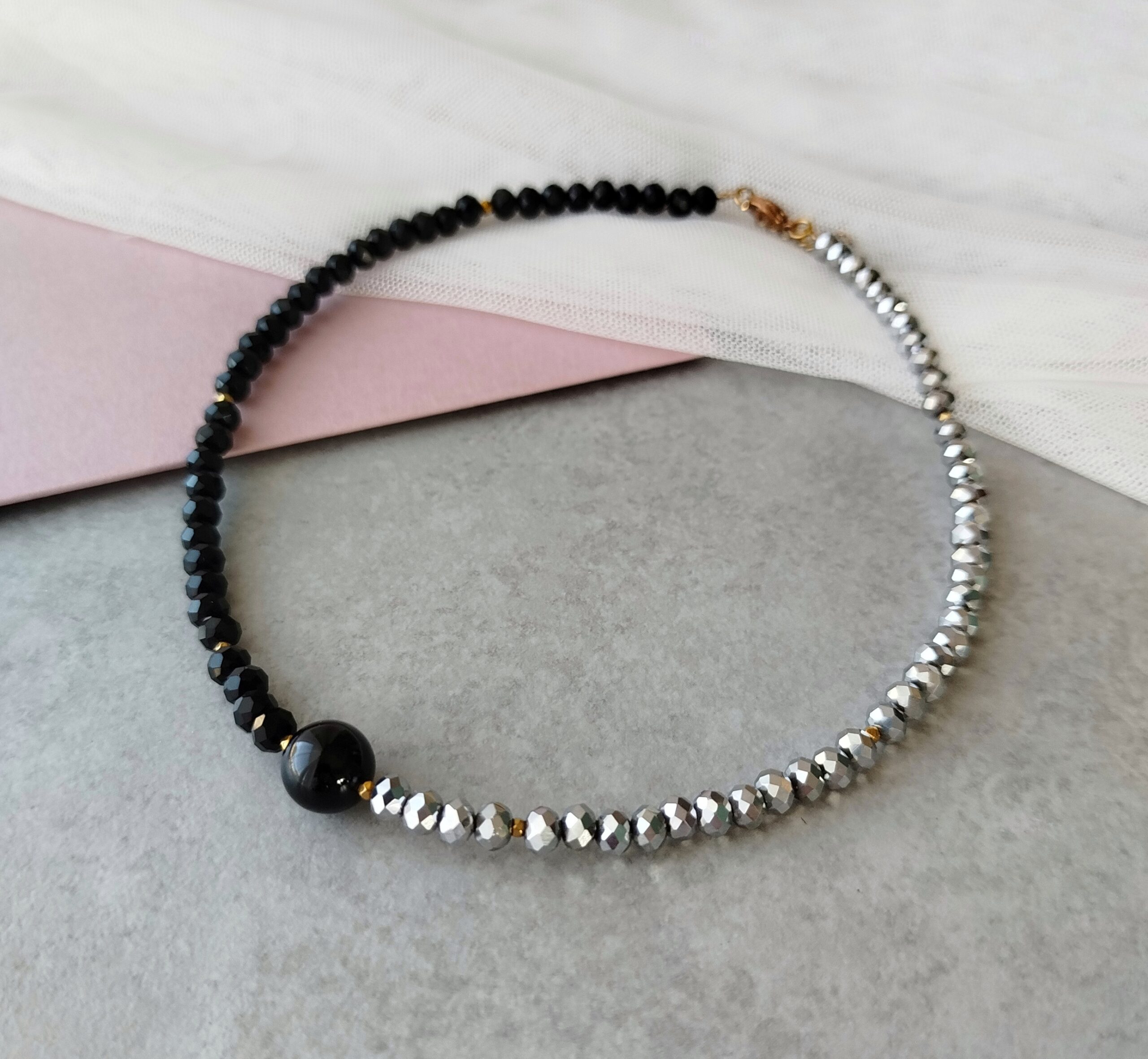 Κολιέ με Κρύσταλλα Μαύρο και Ασημί - Image 4