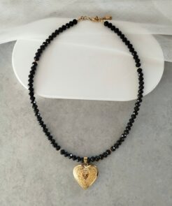 Κολιέ κρύσταλλα και φωτογραφοθήκη