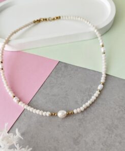 λεπτό κολιέ χειροποίητο εκρού κρύσταλλα μαργαριτάρια