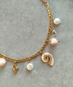Alternative view of Κολιέ Δήλος με Μπεζ Κρύσταλλα και Charms