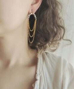 Alternative view of Κρεμαστά Σκουλαρίκια Adriana με Αιματίτη και Αλυσίδα